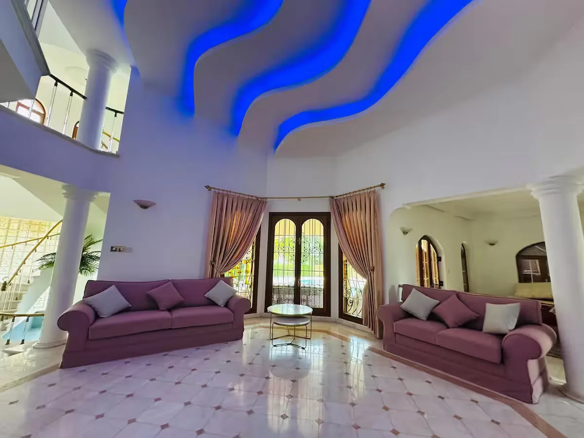 Grand four-bedroom villa with private pool, Çatalköy — عکس 6