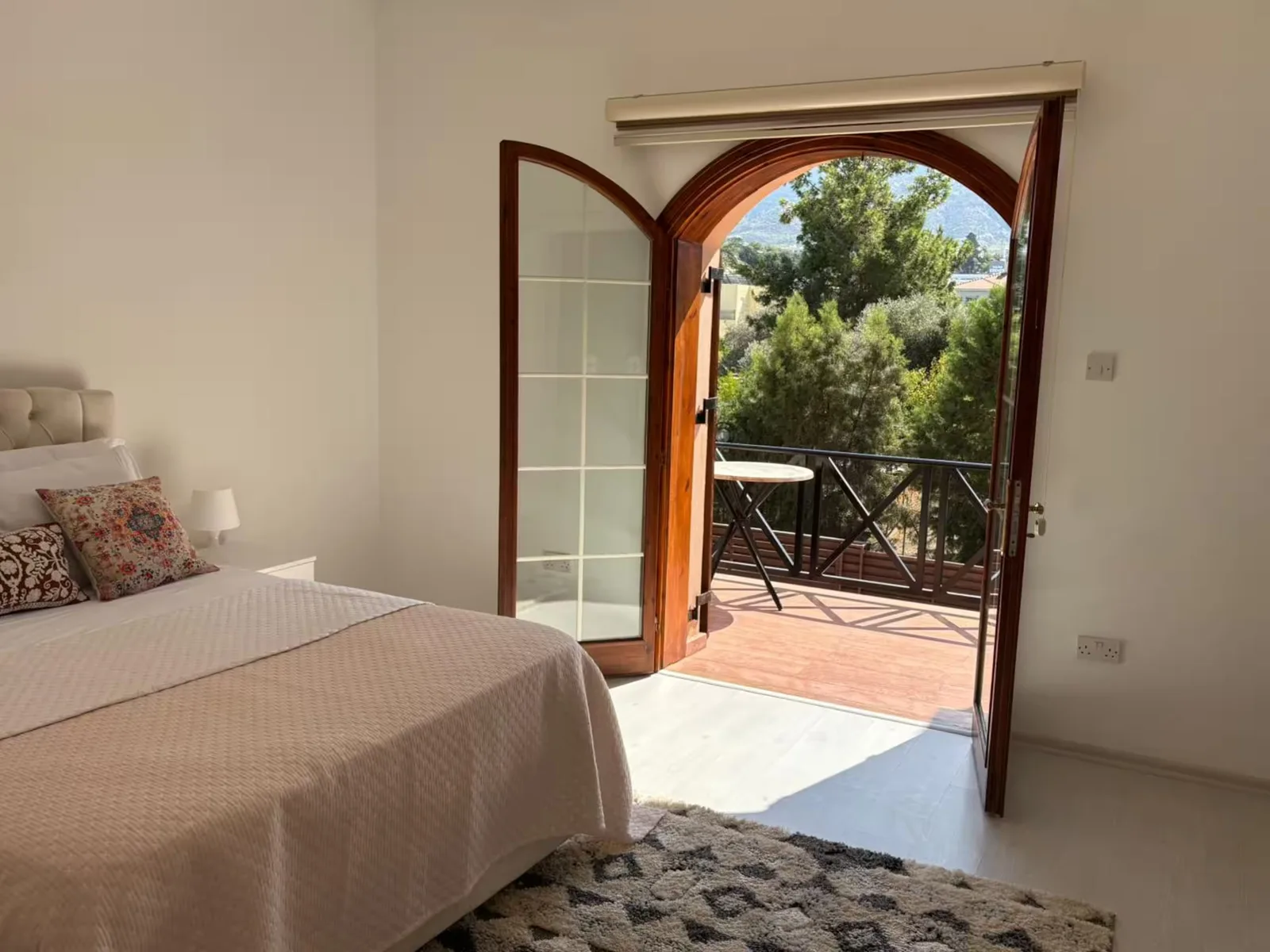 Grand four-bedroom villa with private pool, Çatalköy — عکس 23